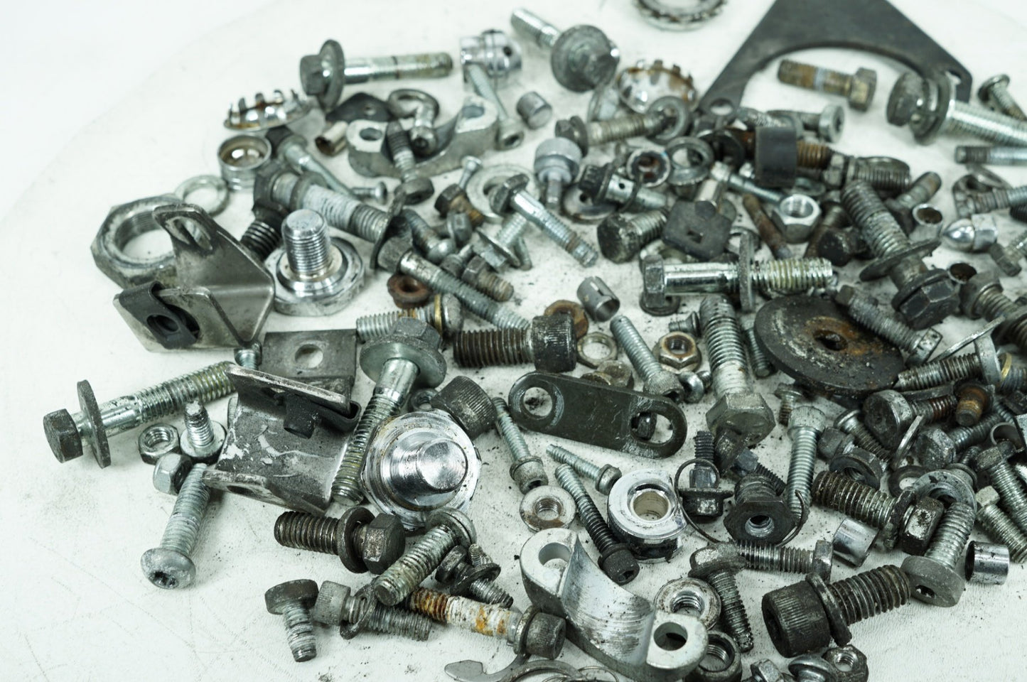 2000 - 2006 Harley-Davidson Touring Electra Ultra Hardware Bolts Nuts & Brackets