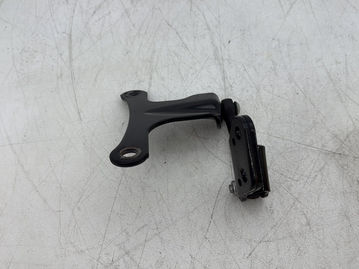 2006 Harley Sportster XL883L 883 Low OEM Mounting Bracket Holder Support Base