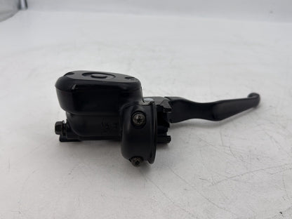 2004 - 2013 Harley-Davidson Sportster 1200 Custom Front Brake Lever Master Cylinder Reservoir 45146-04