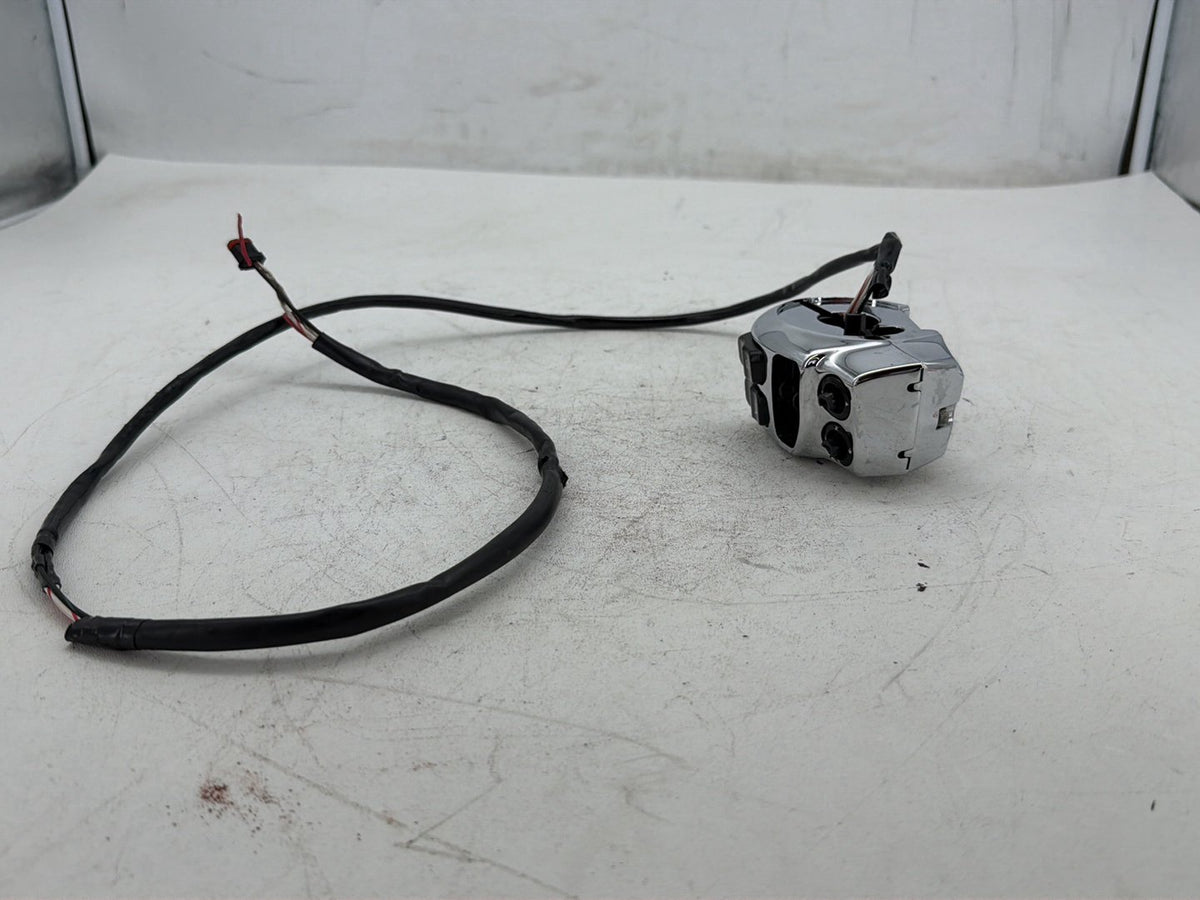 2014 Harley Street Glide Touring FLHXS OEM Left Turn Signal Headlight Switches Controls