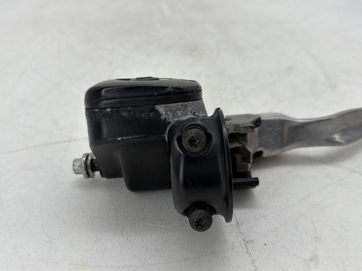 2007 Harley Electra Glide Touring OEM Front Right Brake Lever Master Cylinder