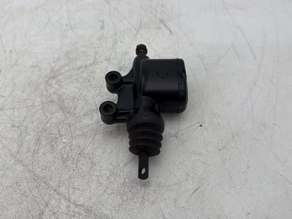 2013 Harley Electra Glide Touring Ultra FLHTCUI OEM Rear Brake Master Cylinder Reservoir