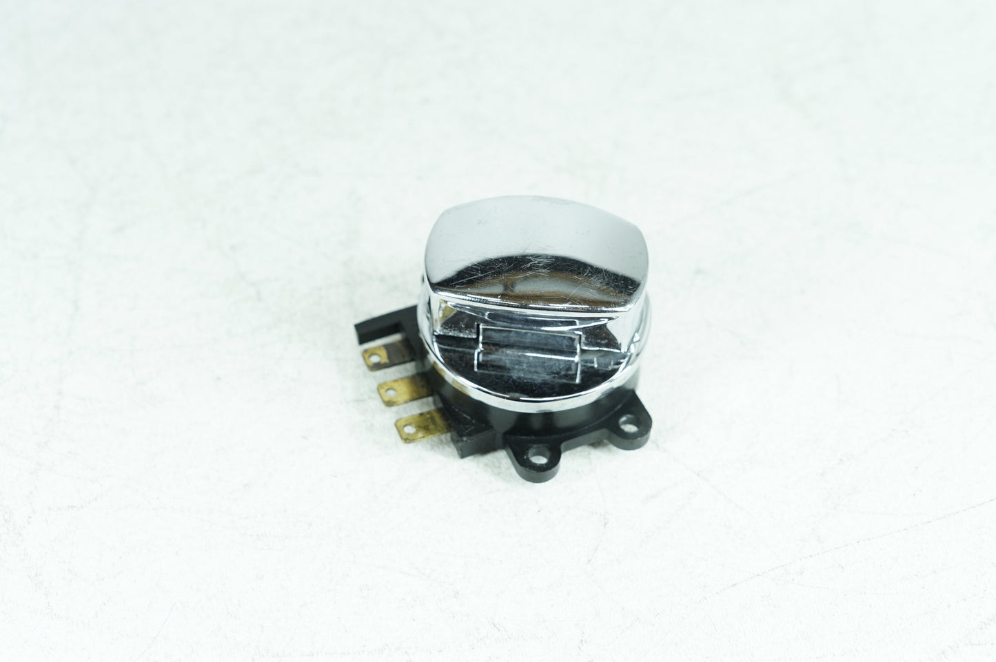 1999 - 2006 Harley-Davidson Softail Fat Boy Ignition Switch Cylinder Barrel Lockset NOKey  	71450-04