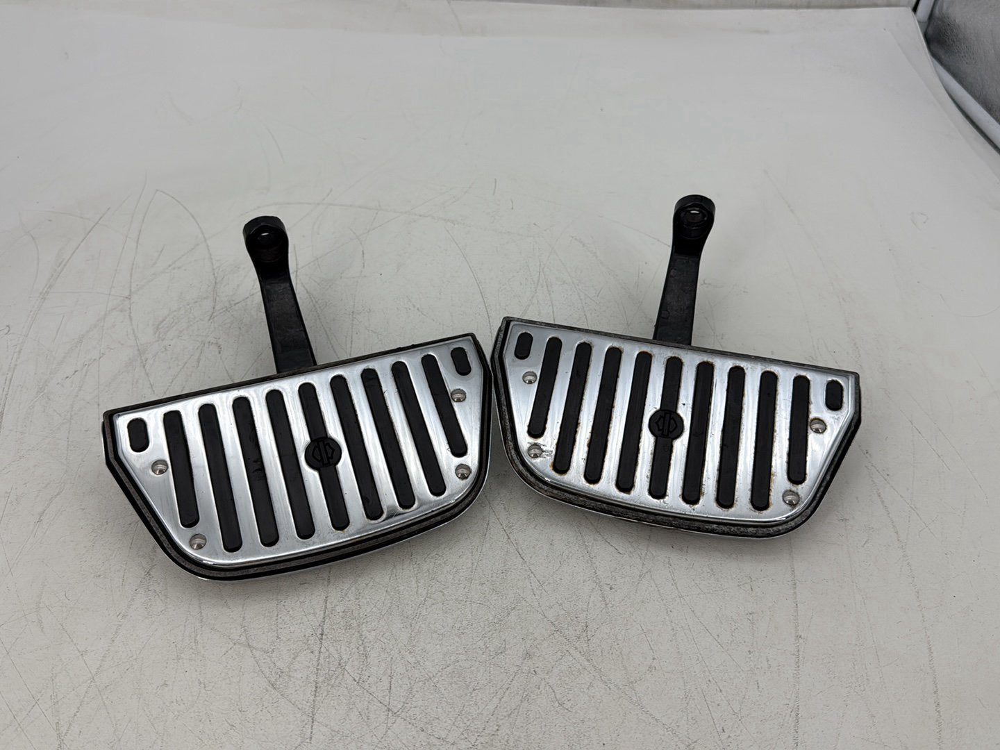 00 Harley Touring Electra Glide Ultra Left Right Passenger Floorboard Foot Rest