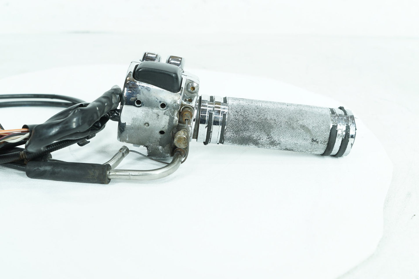 1991 - 2003 Harley-Davidson Sportster Custom Right Engine Start Kill Switches Controls 71684-06A