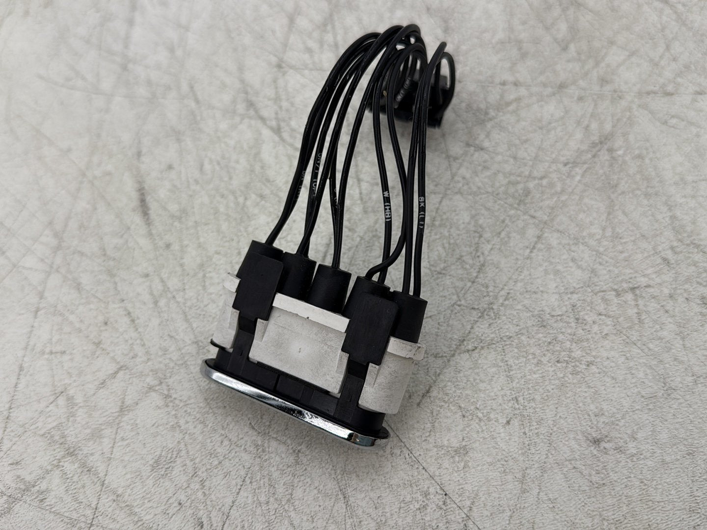 1998 Harley Touring FLHTCUI Electra Glide Ultra OEM Dash Indicator Lamp Wire Plug In