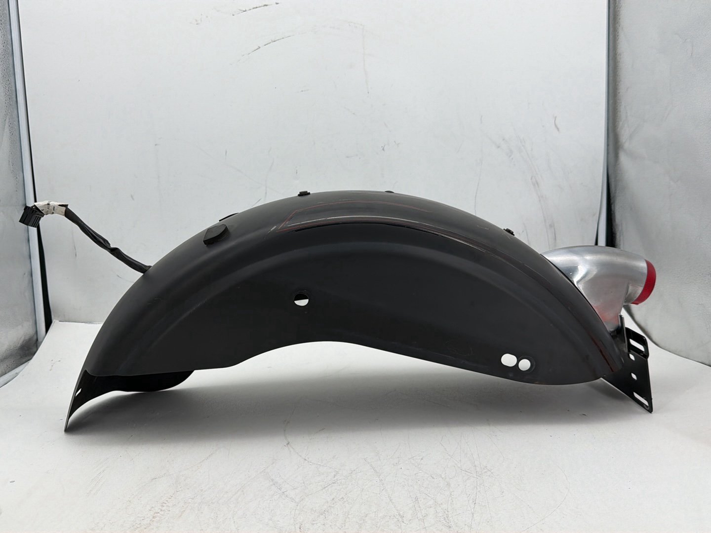 2009 Harley Dyna Street Bob FXDB OEM Rear Wheel Fender Taillight Brake Lamp