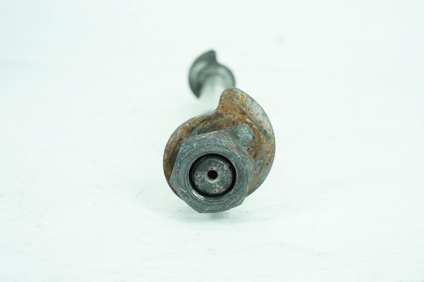 2007 - 2012 Harley-Davidson Touring Electra Glide Ultra Rear Wheel Axle Bolt Shaft 41056-09
