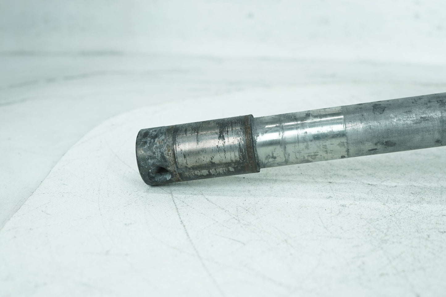 2007 - 2012 Harley-Davidson Softail Heritage Classic Front Wheel Axle Bolt Shaft 41545-07A