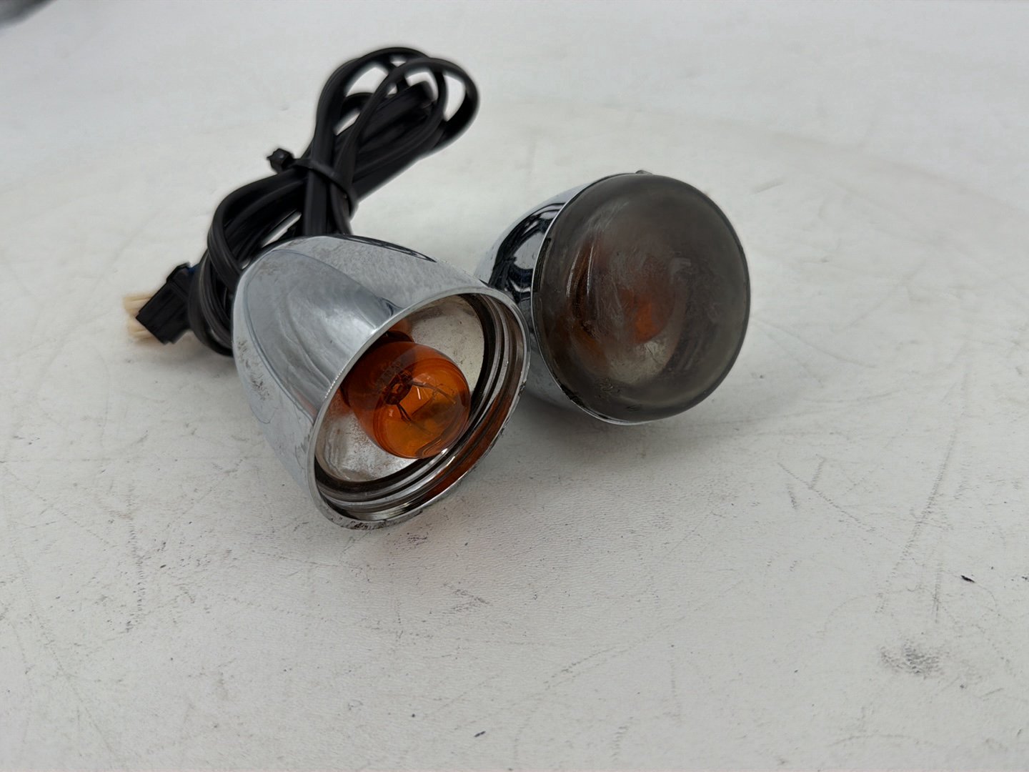 2007 - 2017 Harley-Davidson Dyna Super Glide Custom Front Left Right Turn Signal Indicators  	68972-00