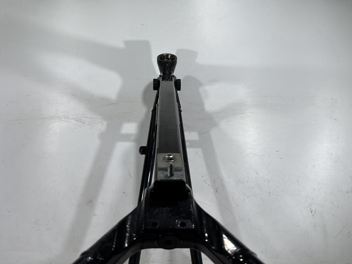 2003 Harley Softail Deuce FXSTD OEM Body Main Frame Chassis CLN CLR