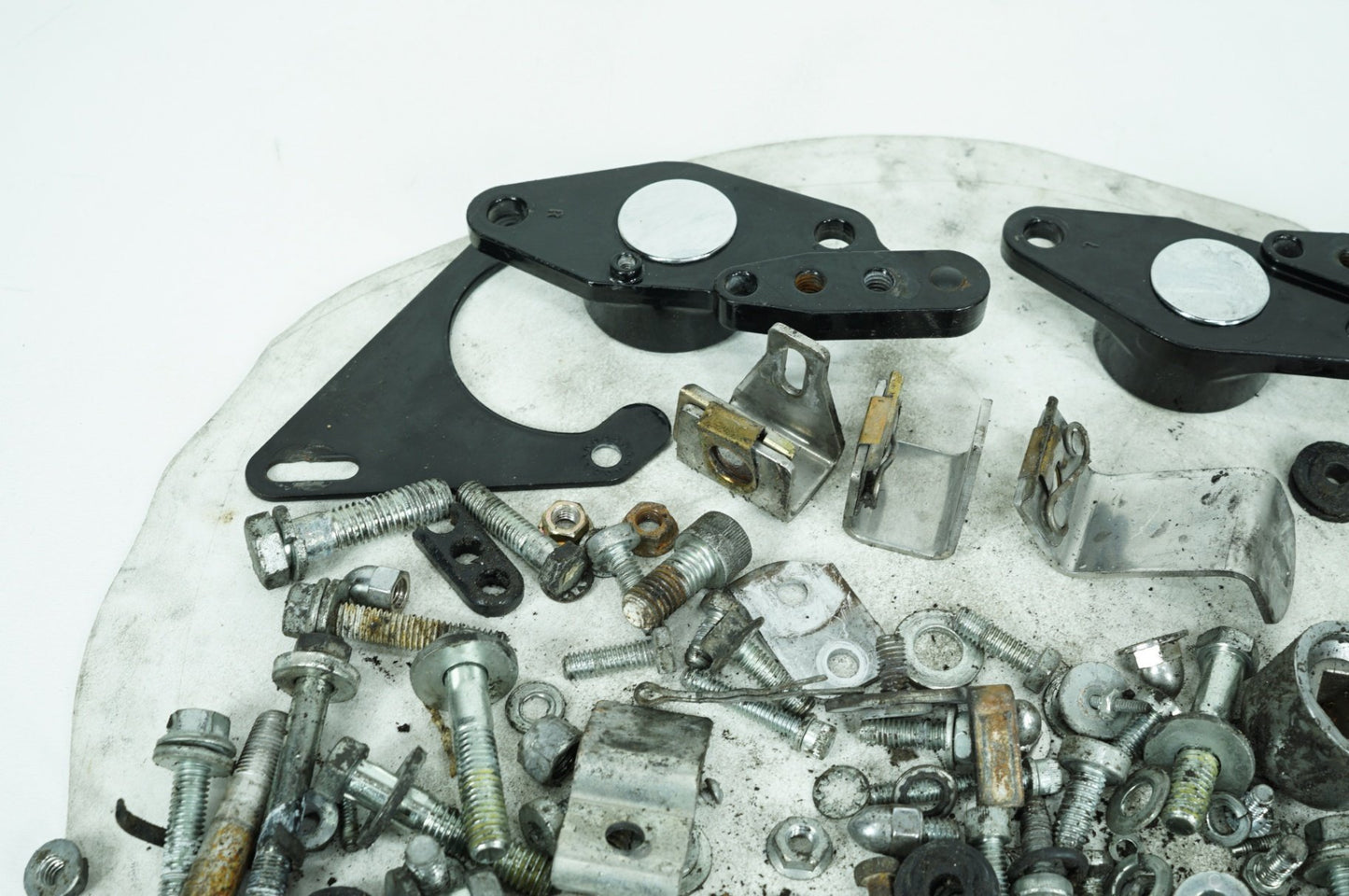2000 - 2006 Harley-Davidson Touring Road King Custom Hardware Bolts Nuts & Brackets w/ Left Right Swingarm Brackets