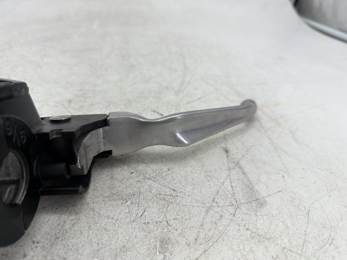 2000 Harley Sportster 1200 Custom XL1200C OEM Front Right Brake Lever Master Cylinder