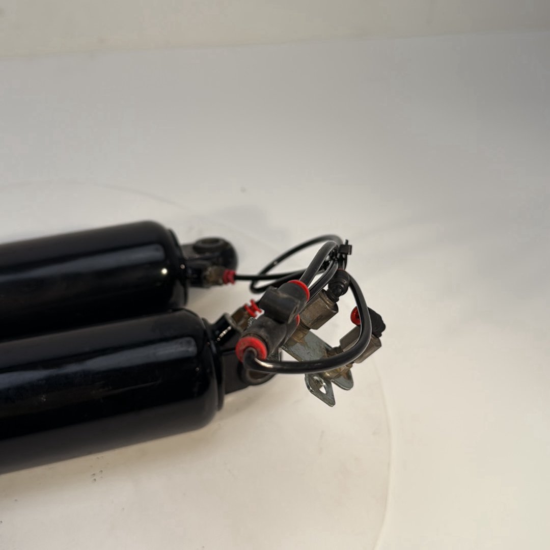1984 - 1998 Harley-Davidson Touring Road King Police Rear Left Right Shock Absorbers 54632-98