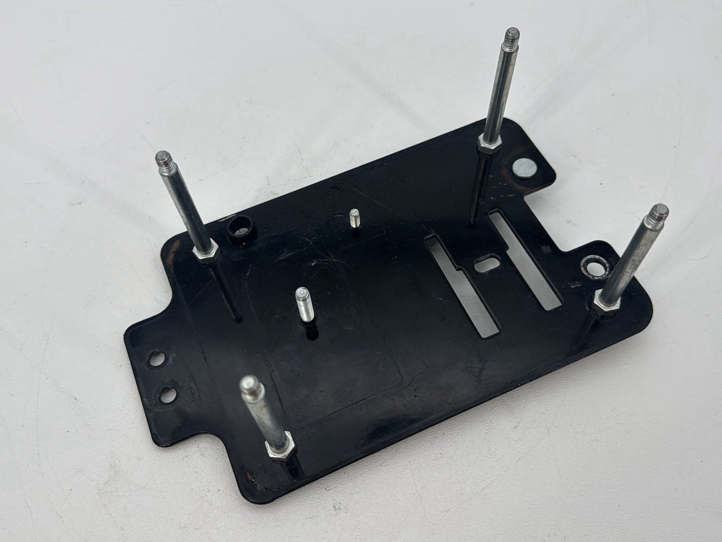 1999 - 2006 Harley-Davidson Dyna Low Rider Electrical Panel Holder Bracket Carrier Caddy 70986-99