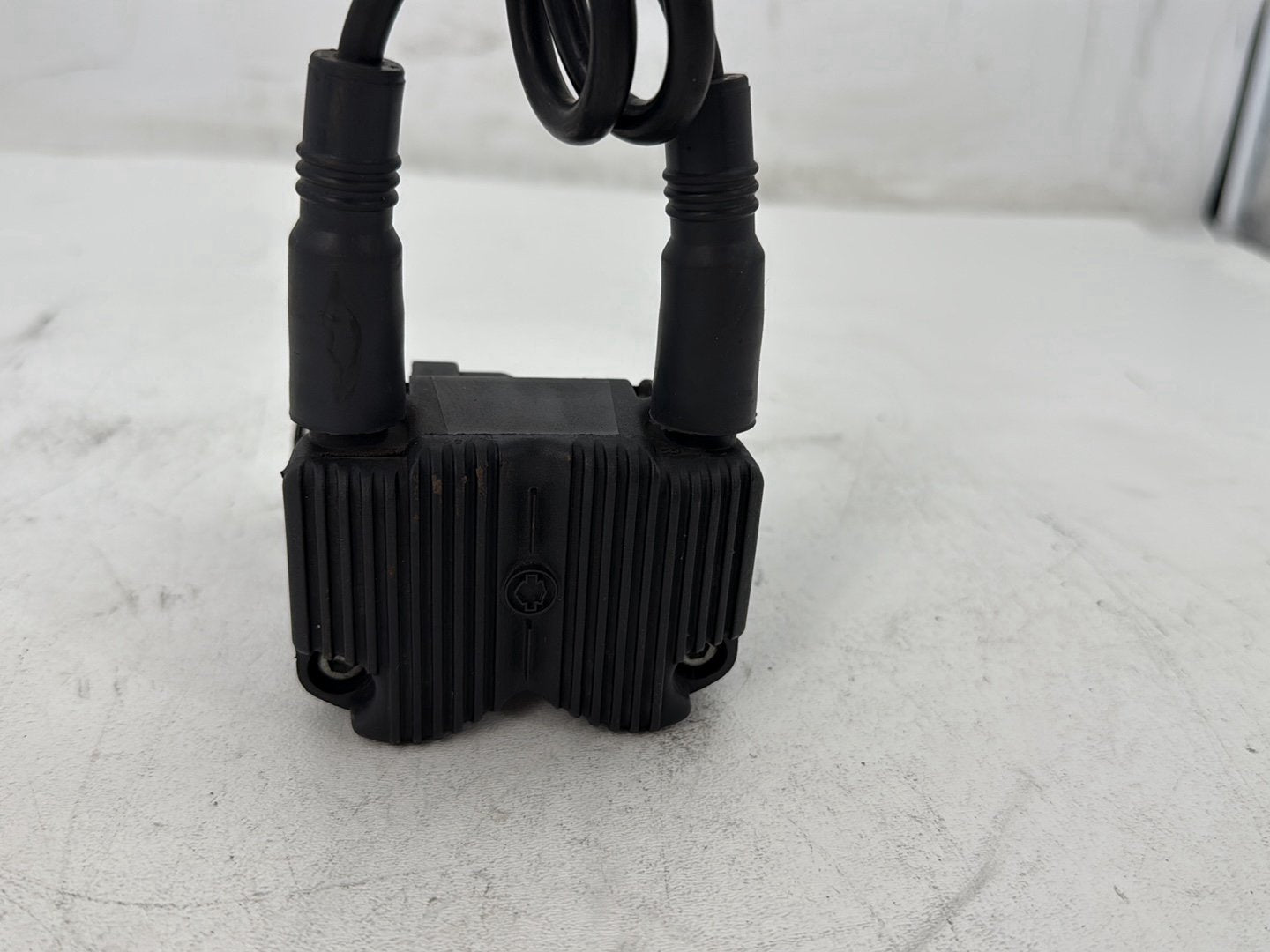 2007 Harley Street Glide Touring FLHX OEM Ignition Coil Spark Plugs Cable