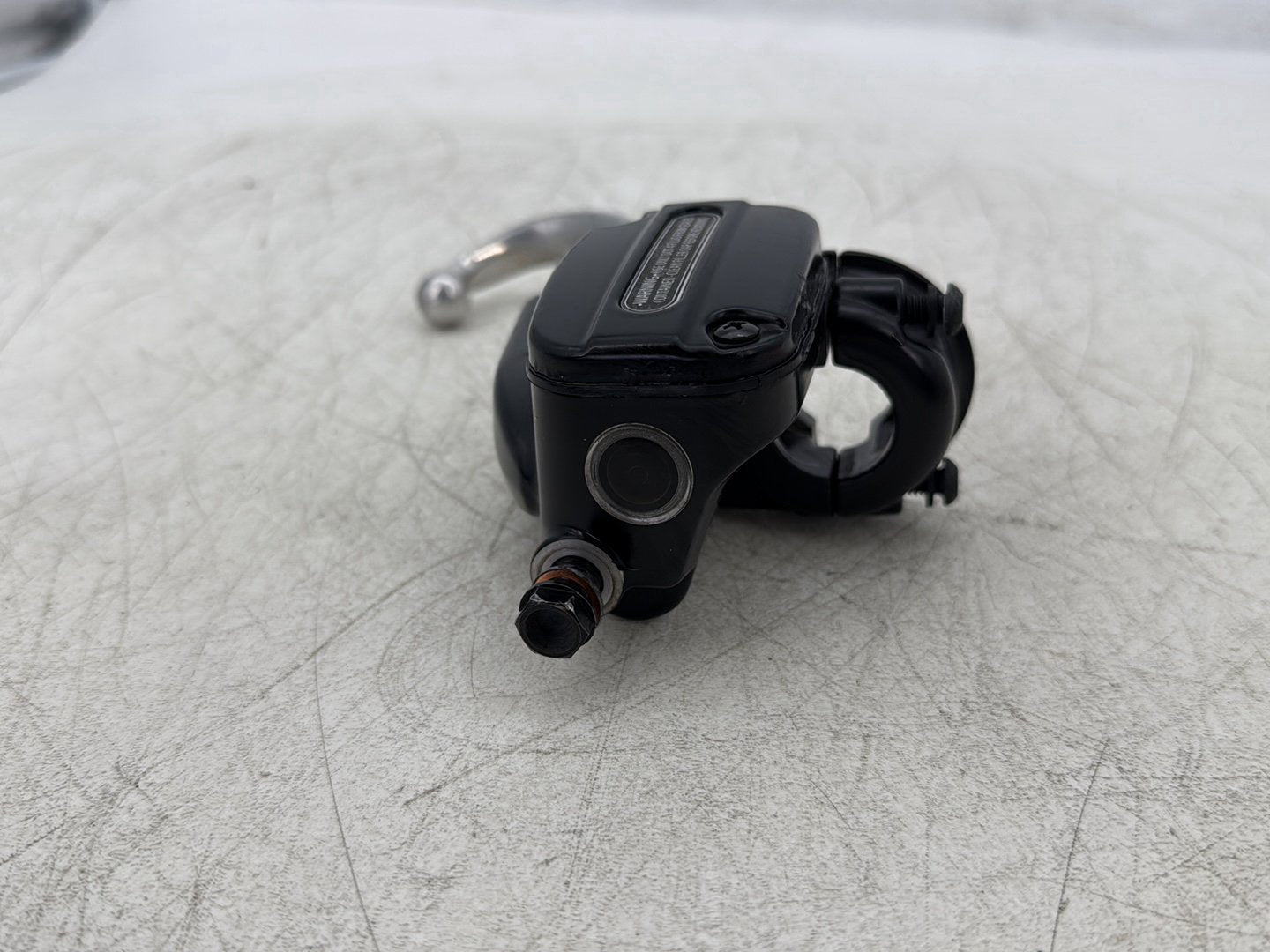 2011 Harley Street Glide Touring FLHX OEM Front Right Brake Lever Master Cylinder