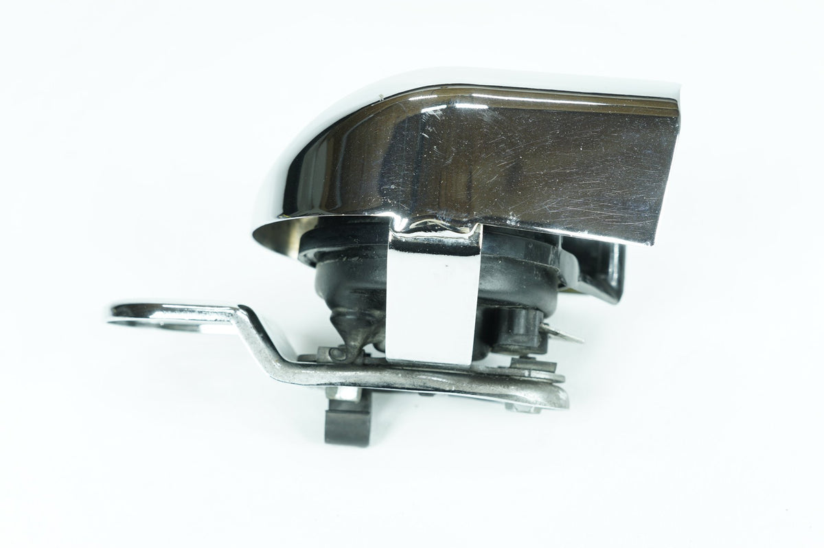 2016 Harley Dyna FXDB Street Bob OEM Horn Signal Klaxon Chrome Cover