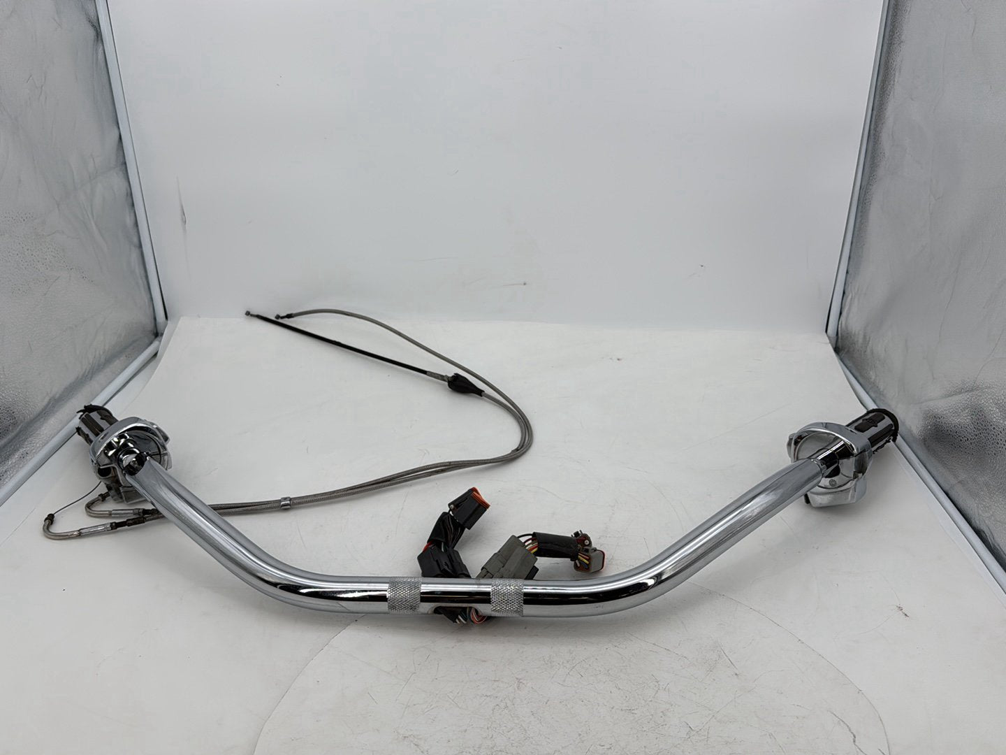 1999 - 2006 Harley-Davidson Touring Road King Classic Handlebars Left Right Switches Controls 71682-06A , 55947-00