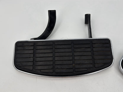 1999 - 2006 Harley-Davidson Touring Electra Glide Classic Left Right Driver Floorboard Foot Rest  	50614-91A