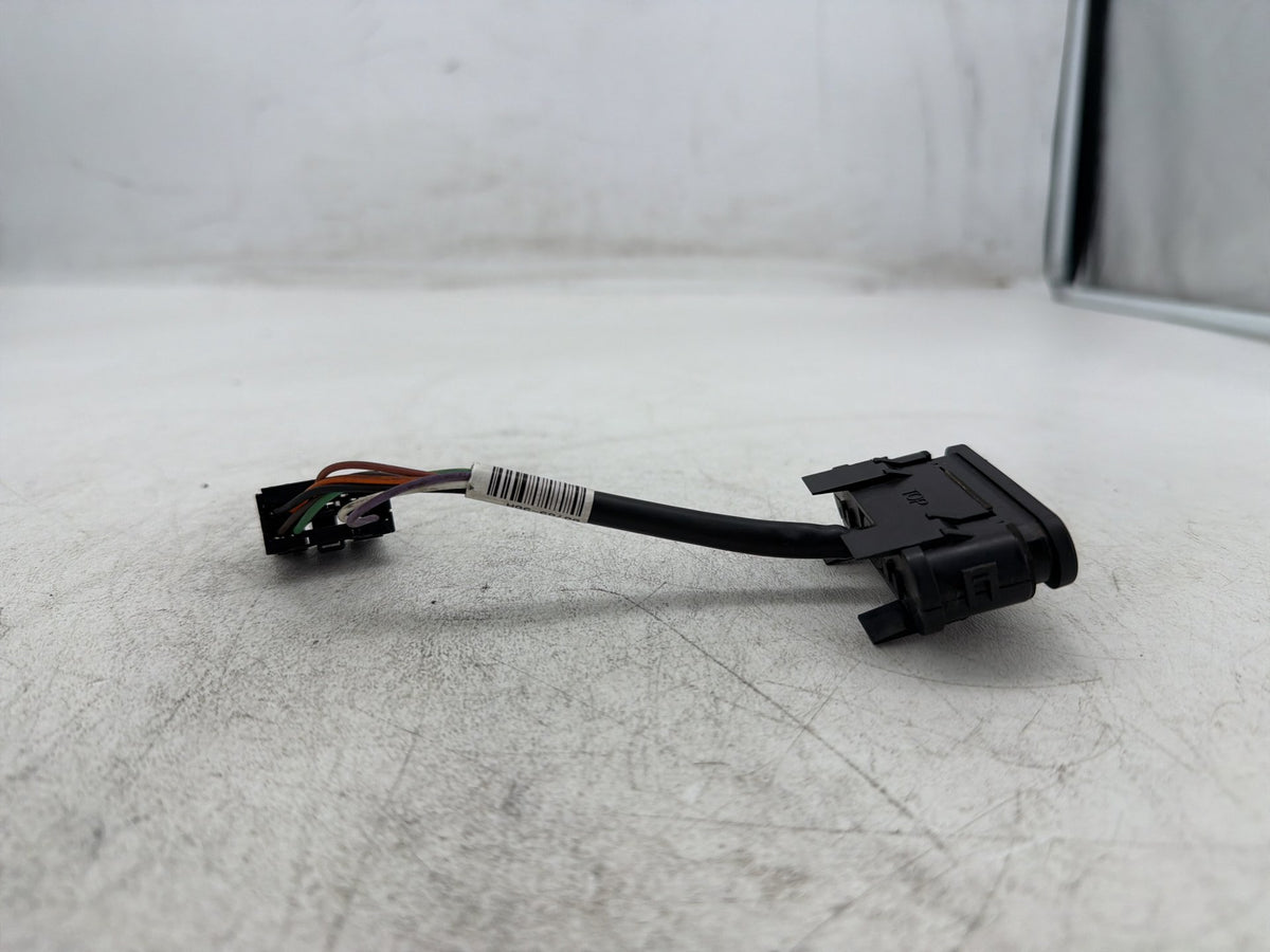 2011 Harley Electra Glide Touring Police OEM Dash Indicator Lamp Wire Plug In