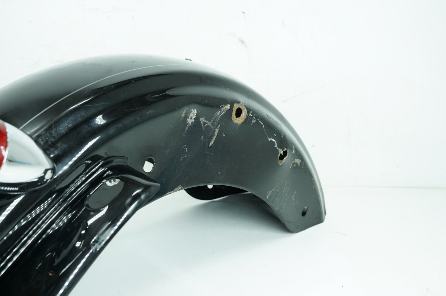 2000 - 2006 Harley-Davidson Touring Electra Ultra Rear Wheel Fender & Turn Signals Bar 58702-02B