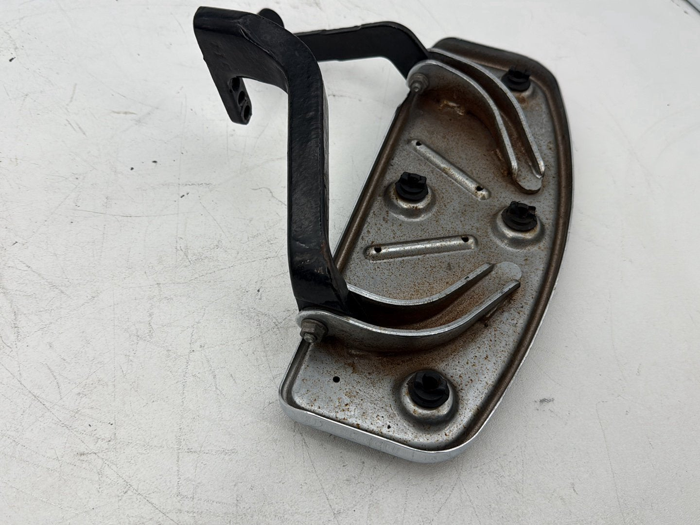 1999 - 2006 Harley-Davidson Touring CVO Screamin Eagle Road King Left Right Driver Floorboard Foot Rest 50621-79A