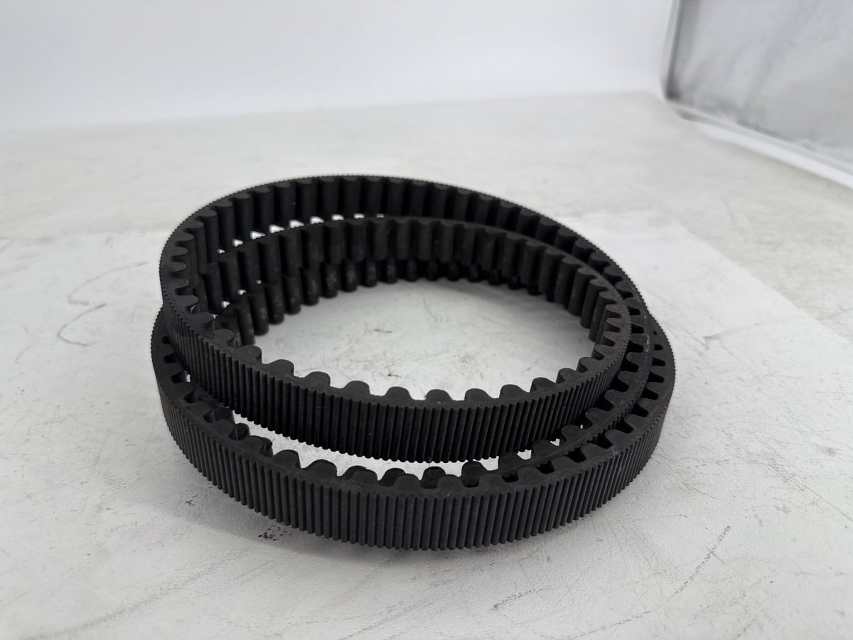 2013 Harley Street Glide Touring FLHX OEM Rear Drive Belt 40024-09 140T 1"