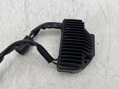 2007 Harley Dyna Street Bob FXDBI OEM Voltage Regulator Rectifier