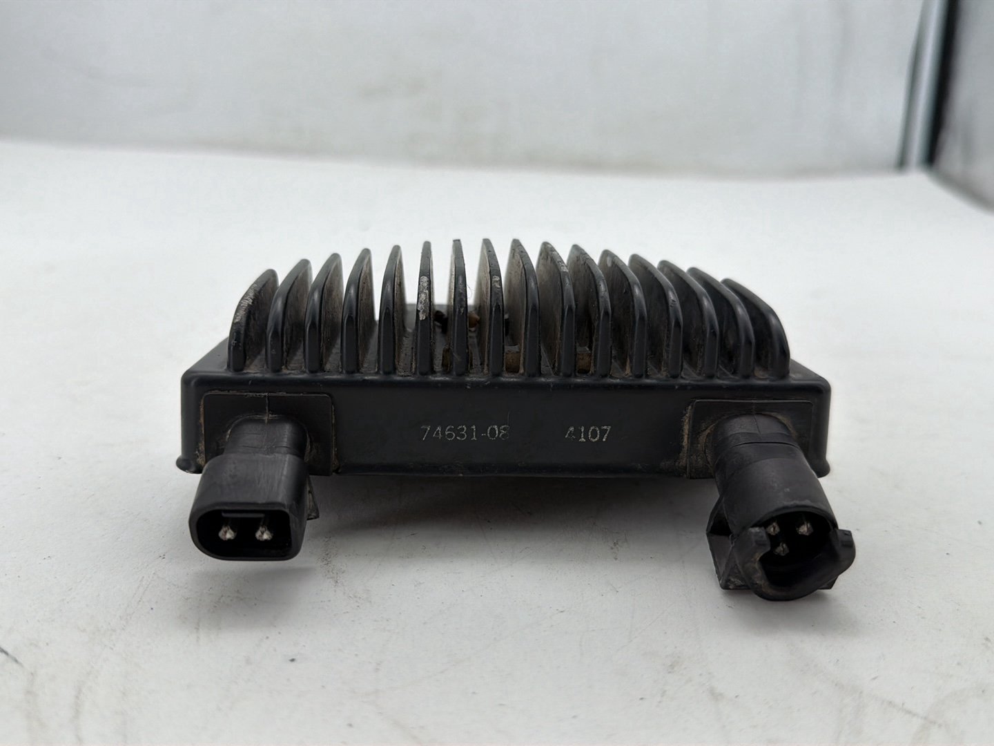 2008 Harley Dyna Fat Bob FXDF OEM Voltage Regulator Rectifier