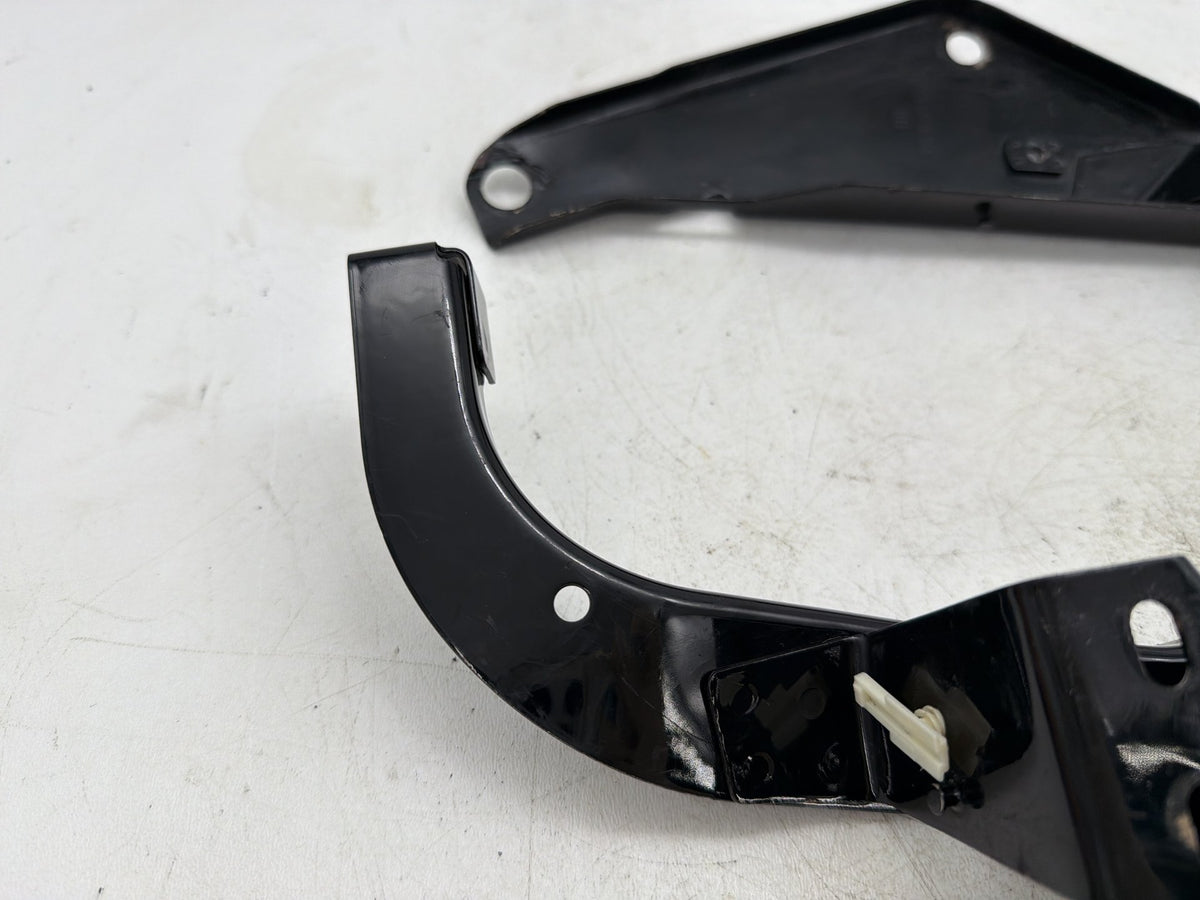 2010 Harley Street Glide Touring FLHX OEM Right Left Fairing Support Brackets