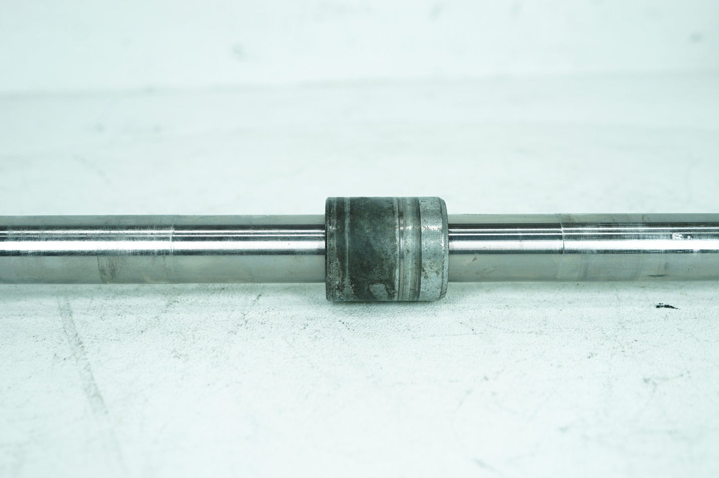 1984 - 1998 Harley-Davidson Touring Road Glide Front Wheel Axle Bolt Shaft 43346-83B