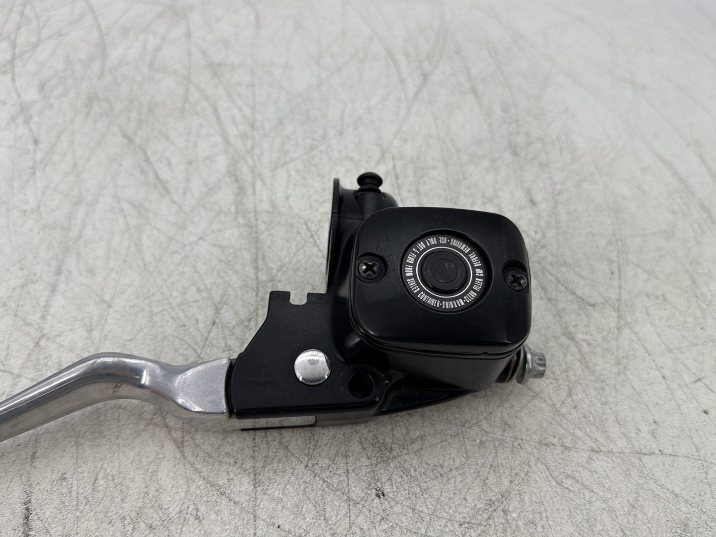 1998 Harley Touring FLHTCUI Electra Glide Ultra OEM Front Right Brake Lever Master Cylinder