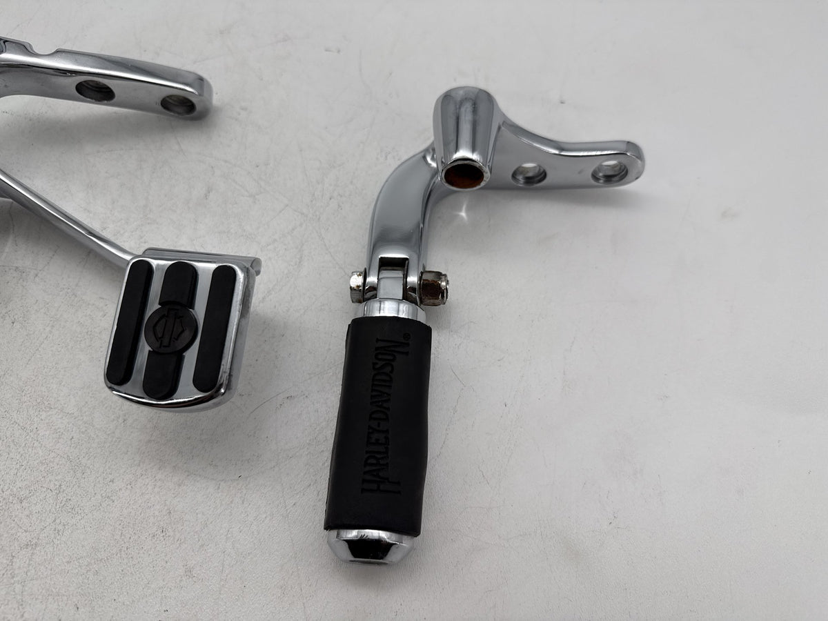 2008 Harley Dyna Fat Bob FXDF OEM Left Right Foot Brake Control Pegs