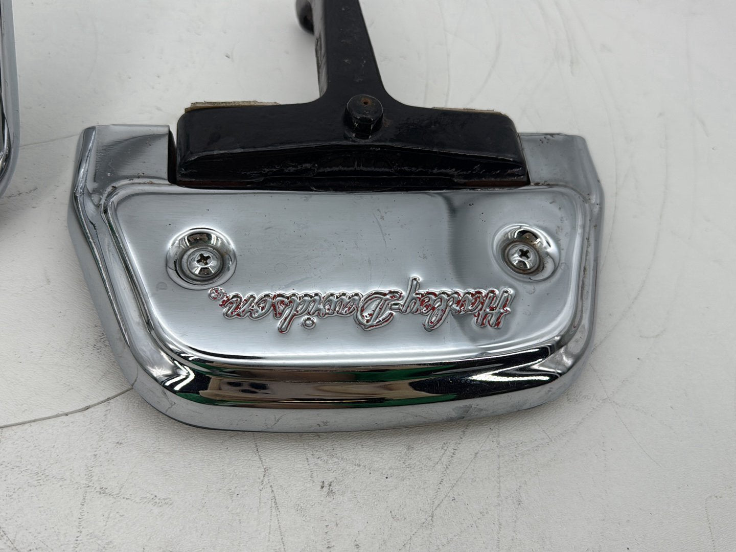1999 - 2006 Harley-Davidson Touring CVO Screamin Eagle Road King Left & Right Passenger Floorboard Foot Rest 52719-93