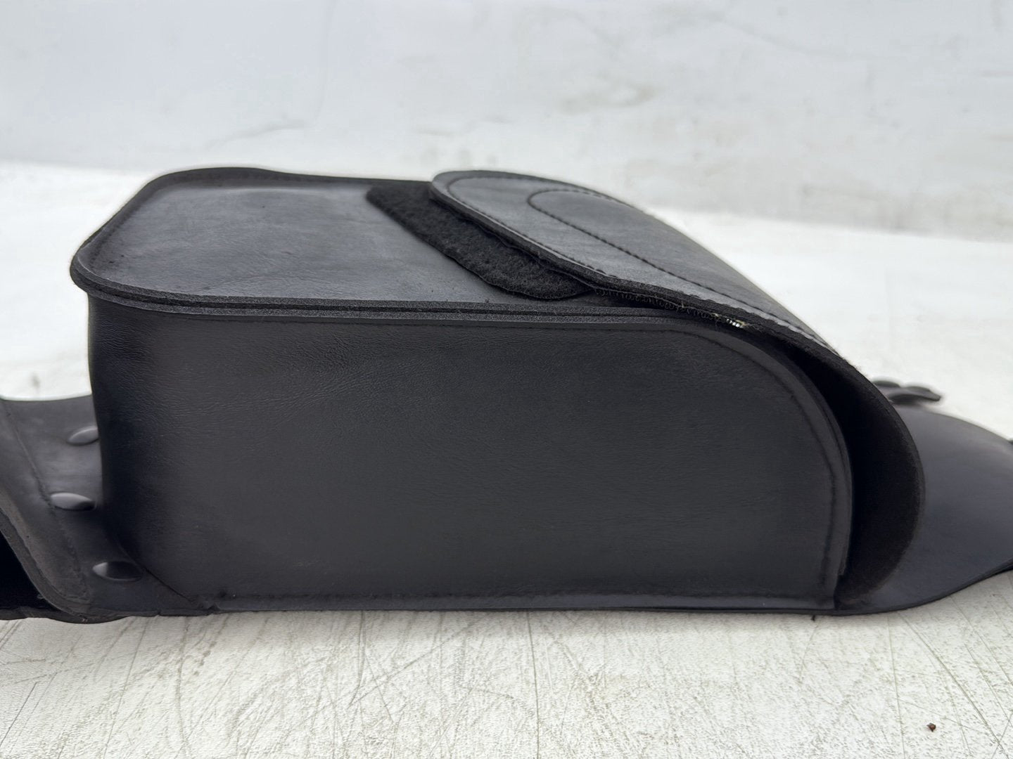 1998 Harley Touring FLHTCUI Electra Glide Ultra OEM Rear Left Right Saddlebags Luggage Leather