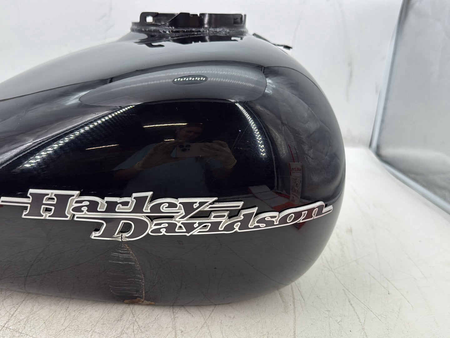 2012 Harley Street Glide Touring FLHX OEM Fuel Gas Tank Gasoline Reservoir