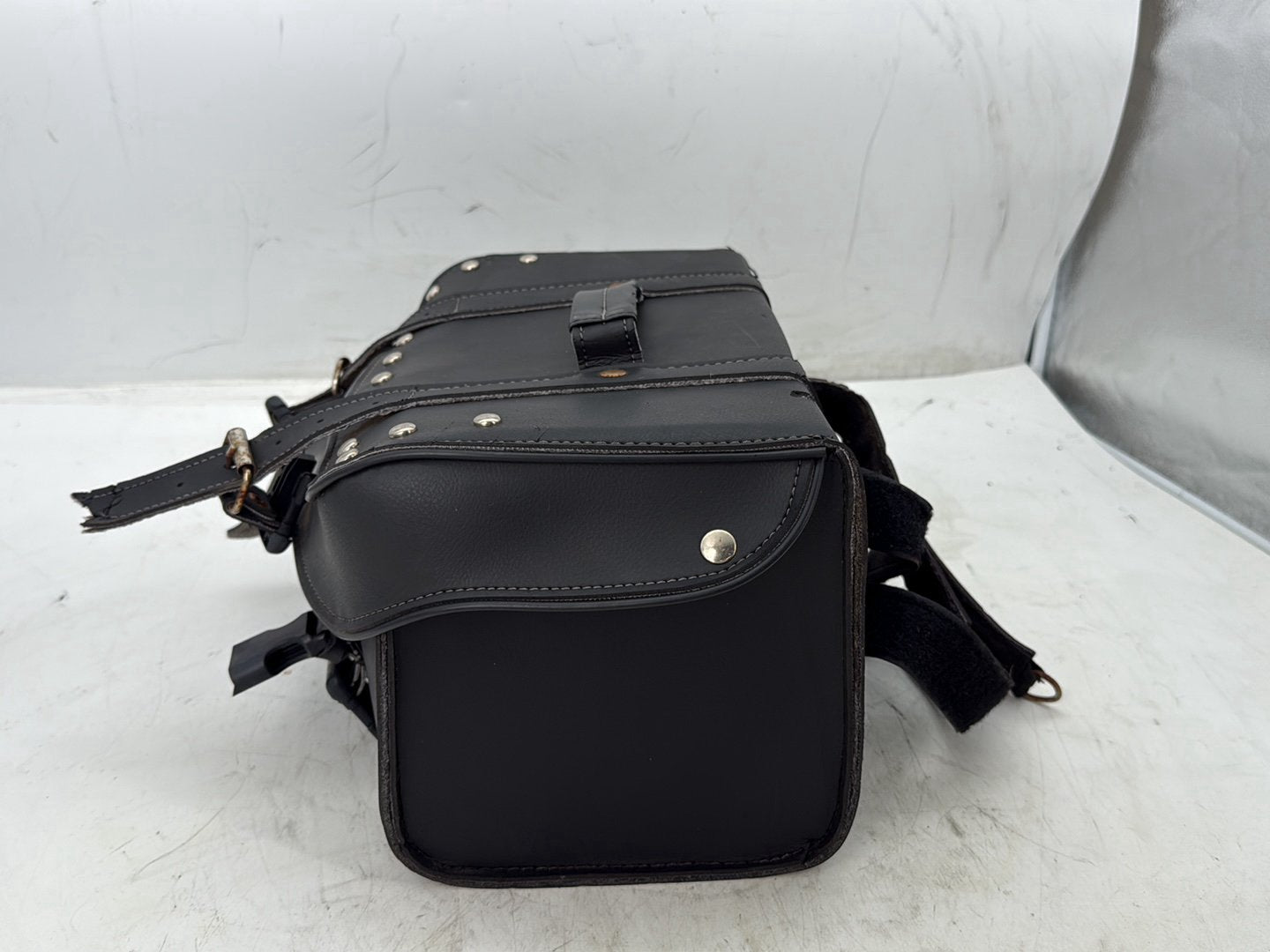 2012 Harley Dyna FXDF Fat Bob OEM Rear Tour Pak Trunk Luggage Tray Box