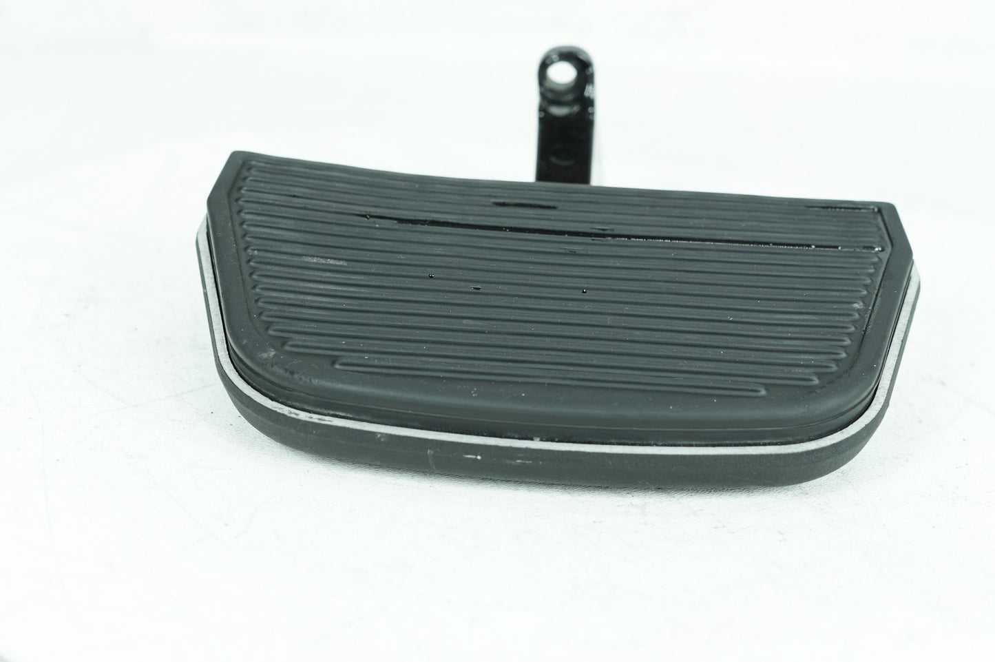 2008 - 2016 Harley-Davidson Touring Electra Glide Classic Rear Passenger 1 Foot Peg Step Rest  	50606-06
