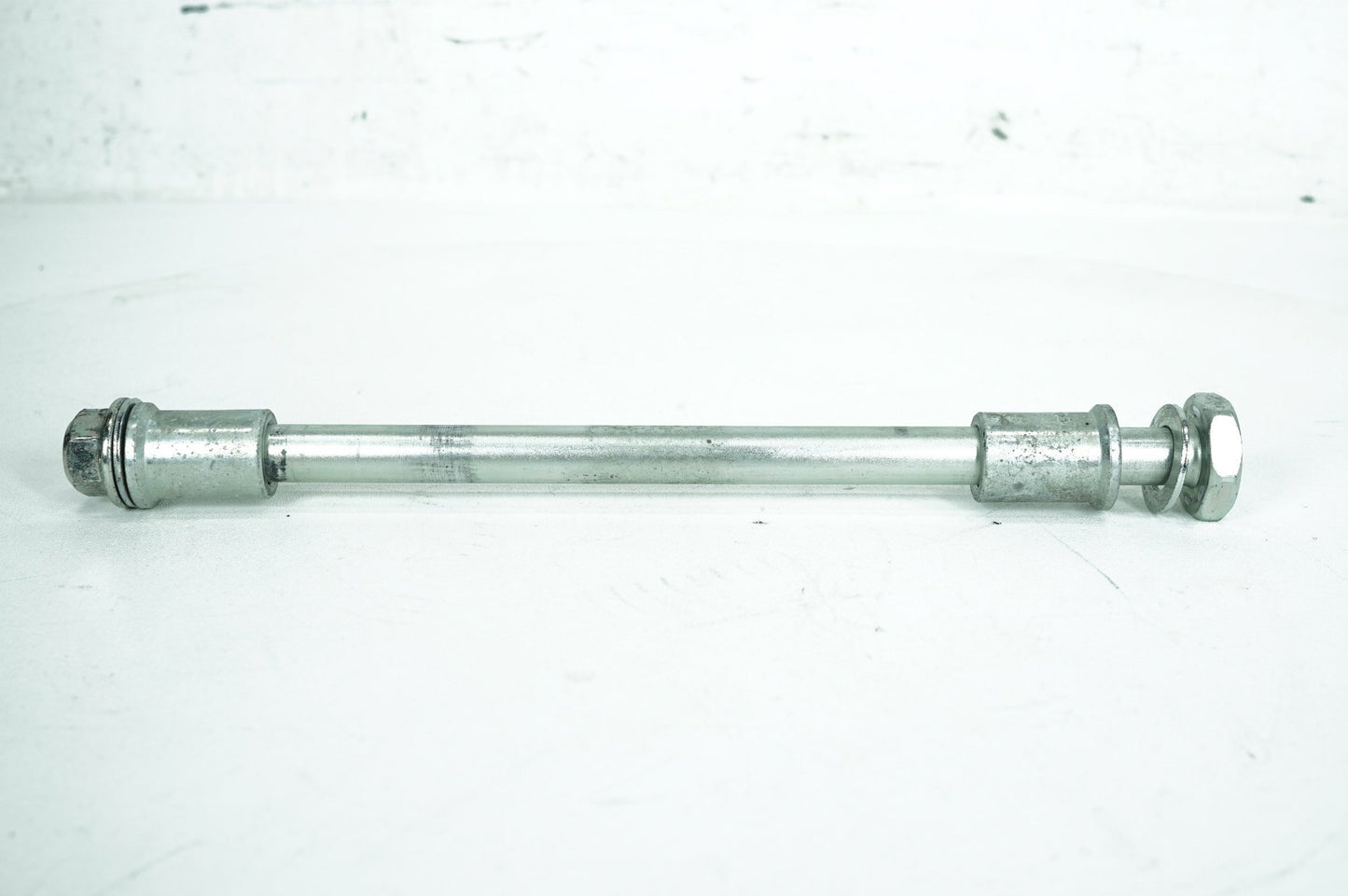 2007 - 2012 Harley-Davidson Softail Heritage Classic Engine Mount Pivot Bolt Shaft 48093-00