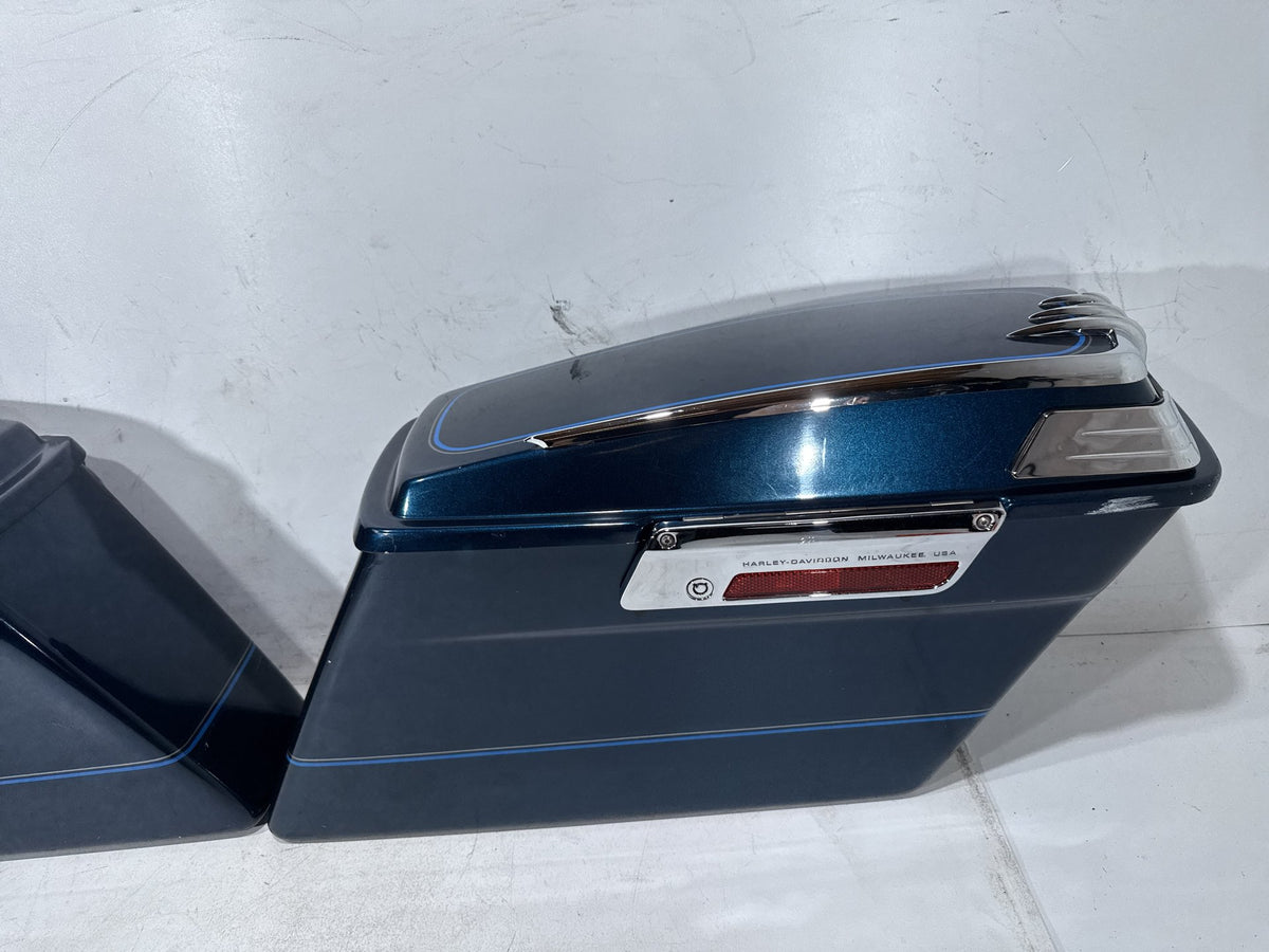02 Harley Electra Glide Touring Classic OEM Left Right Saddlebags Luggage NOKey