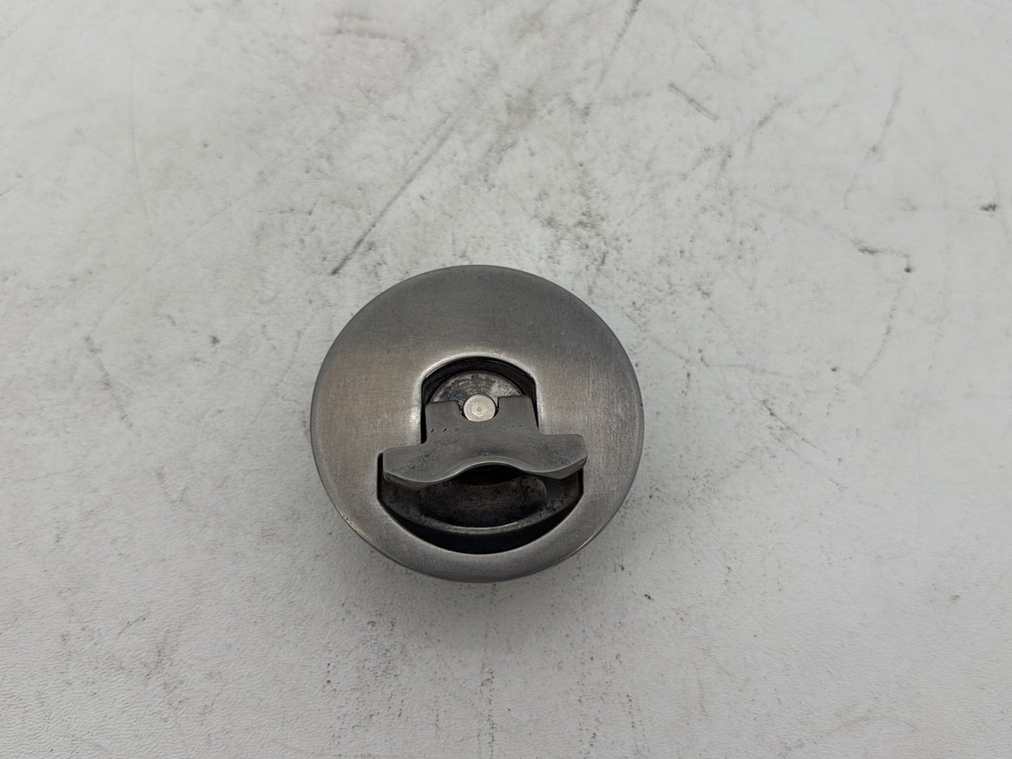 2006 Harley Dyna Super Glide Custom FXDCI OEM Fuel Gas Tank Cap Bushing Hub