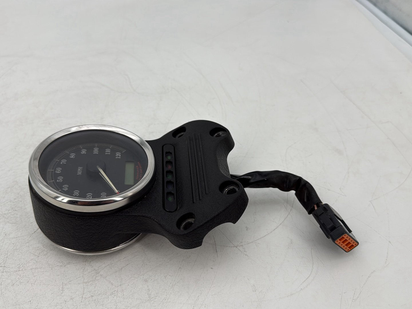 1999 - 2006 Harley-Davidson Dyna Super Glide Speedo Speedometer Gauge Cluster 67478-04B