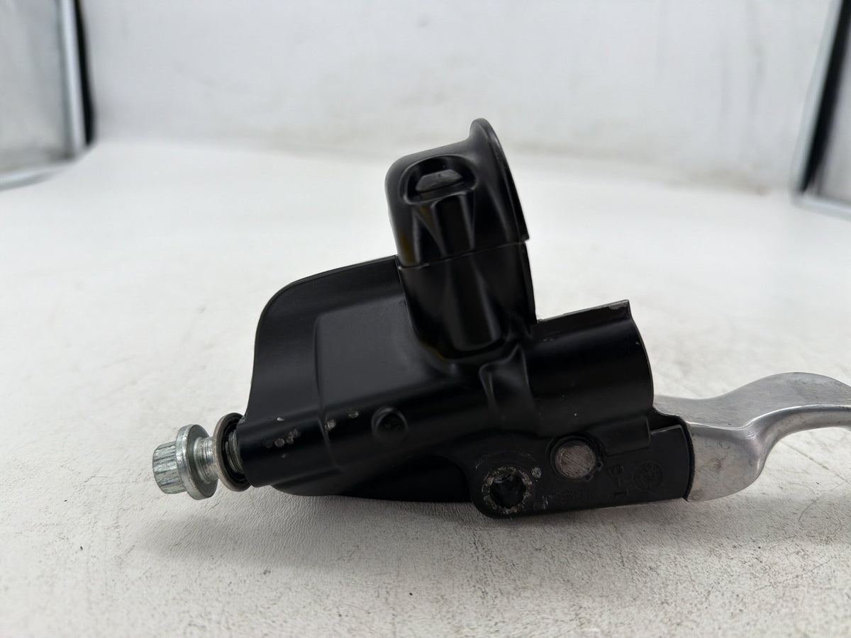 2005 Harley Dyna Super Glide Custom OEM Front Right Brake Lever Master Cylinder