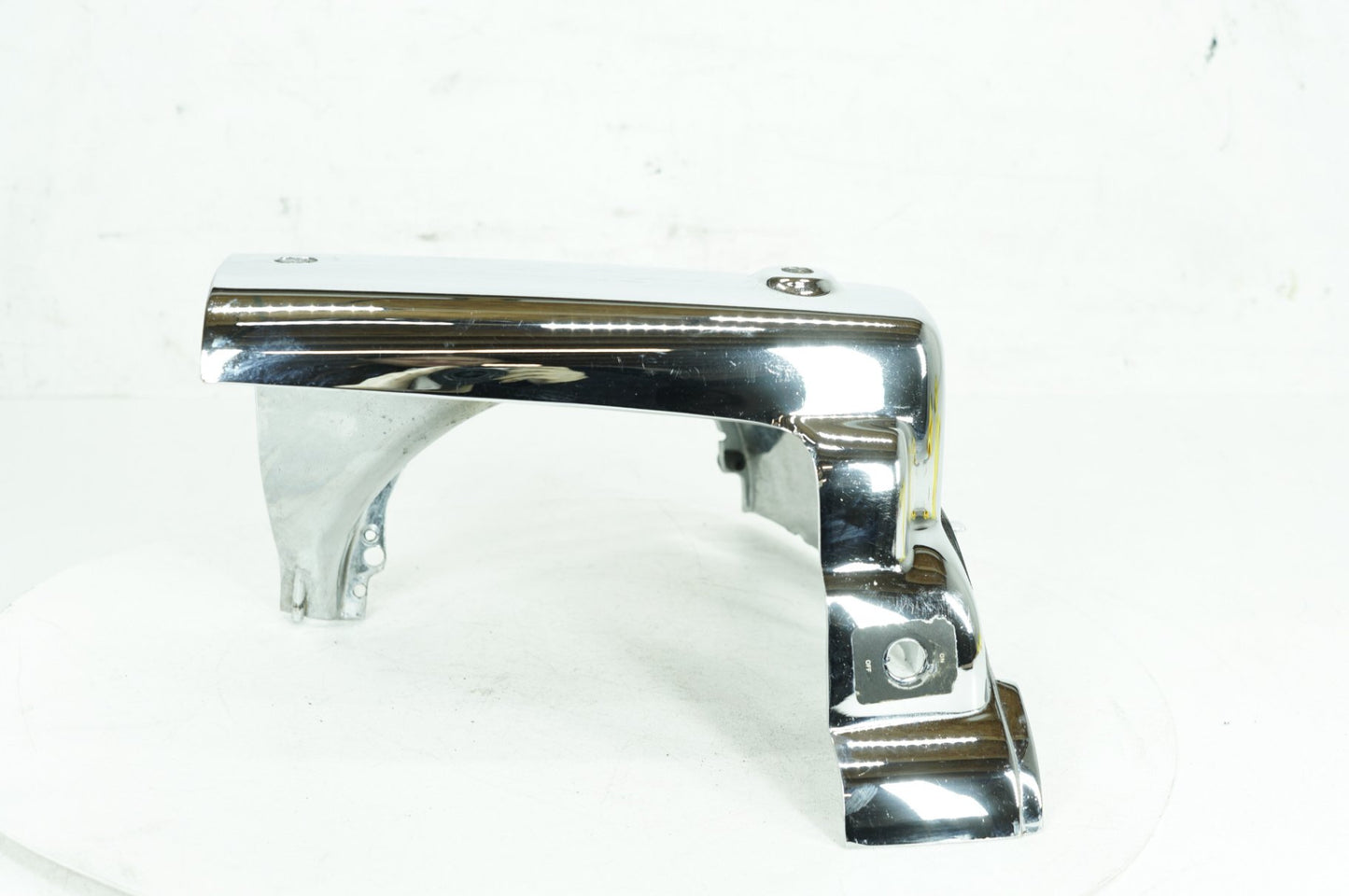 1999 - 2006 Harley-Davidson Touring Road King Classic Left Headlamp 1 Nacelle Cover Cowl  	67682-94