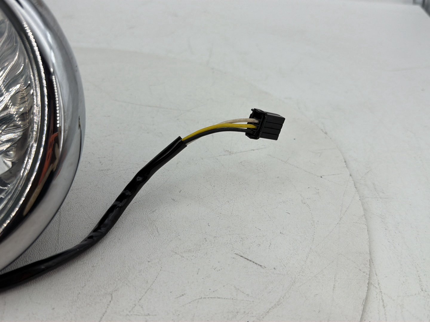 2007 - 2017 Harley-Davidson Dyna Super Glide Custom Headlight Headlamp Head Light Halogen 69356-06