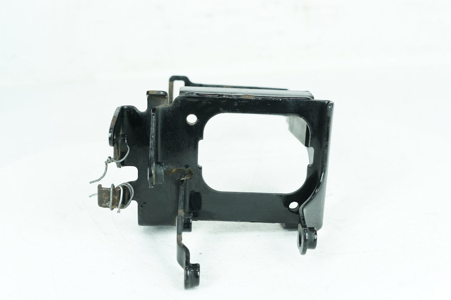 2004 - 2013 Harley-Davidson Sportster Custom Battery Tray Bracket Holder Carrier  	66194-04C