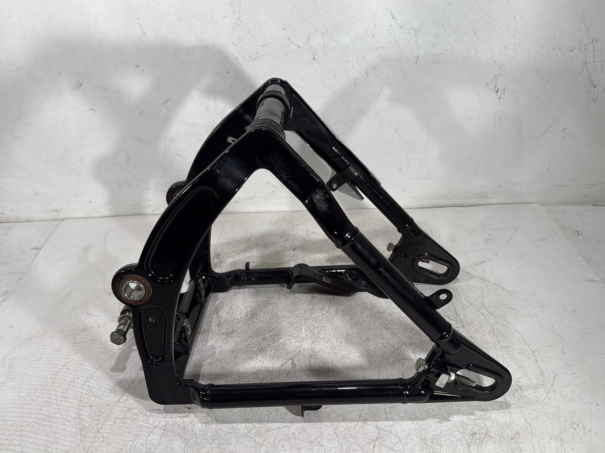 2003 Harley Softail Deuce FXSTD OEM Rear Fork Swingarm Swing Arm