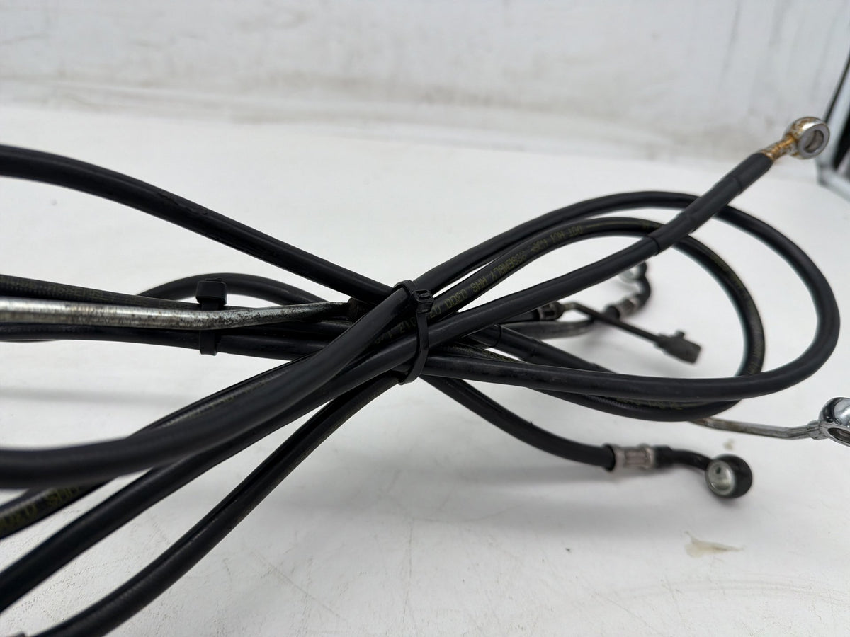 2013 Harley Street Glide Touring FLHX OEM Front Brake Hose Line Pipe ABS