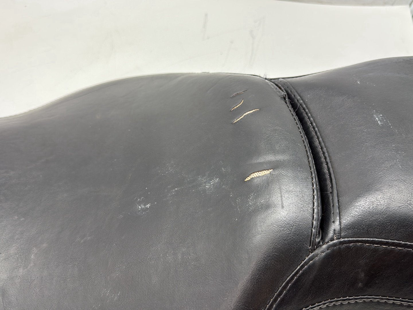 2007 Harley Touring FLHTP Electra Glide Police OEM Passenger Rider Driver Seat Saddle